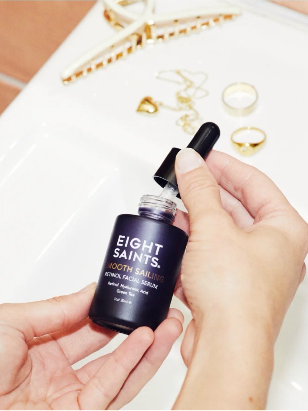 NIB EIGHT SAINTS Smooth Sailing Retinol Facial Serum